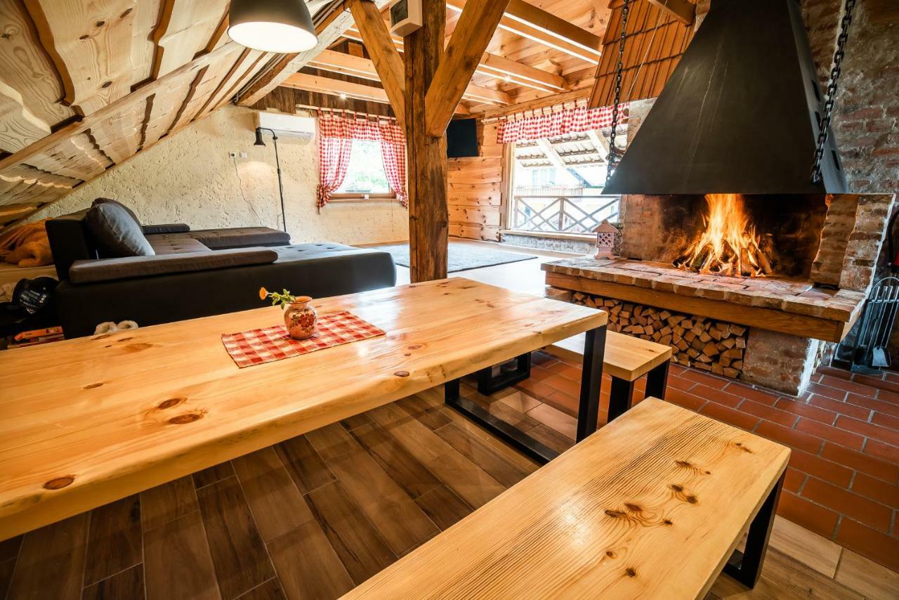 Apartment With Sauna Pr' Geci Dobova エクステリア 写真