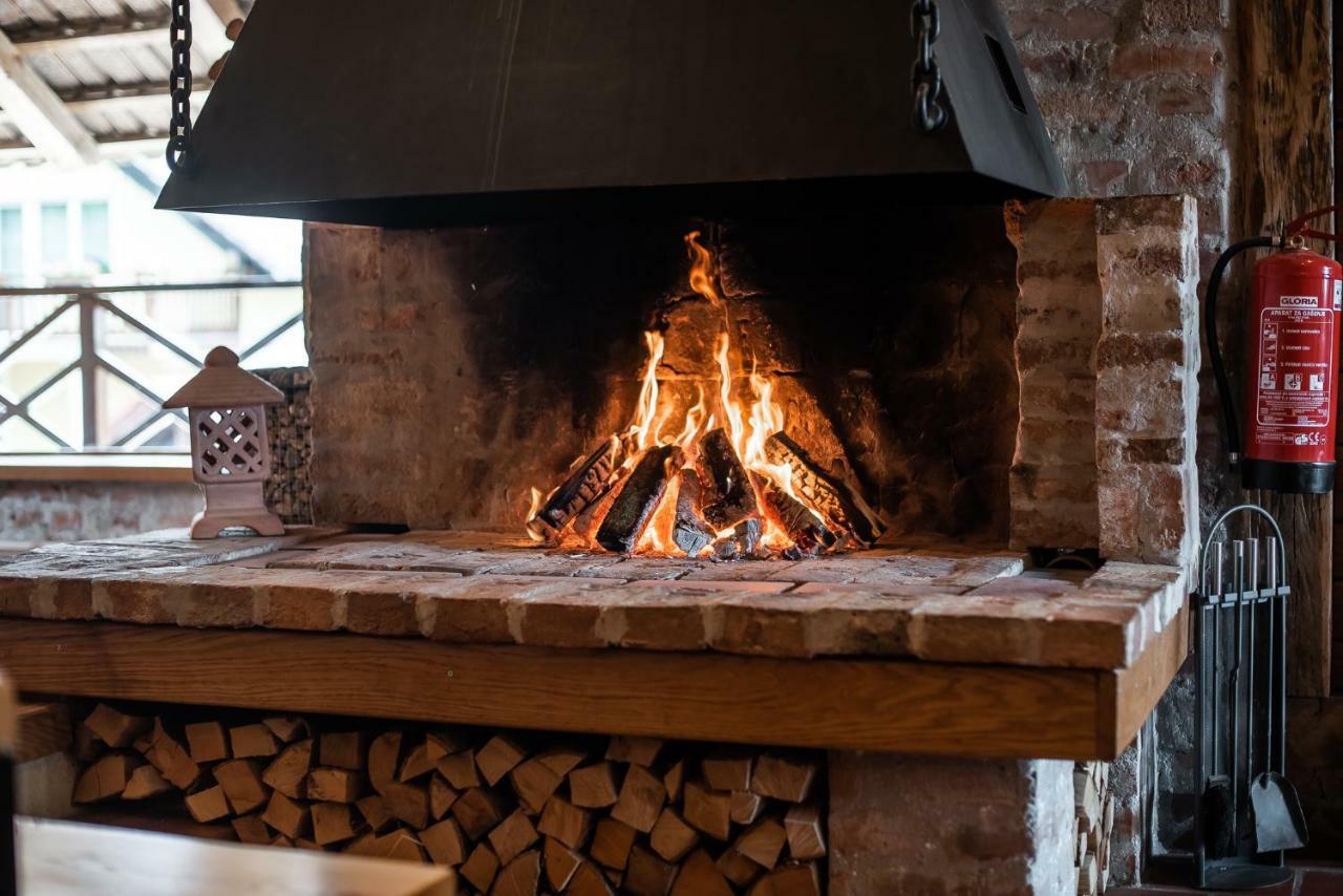 Apartment With Sauna Pr' Geci Dobova エクステリア 写真